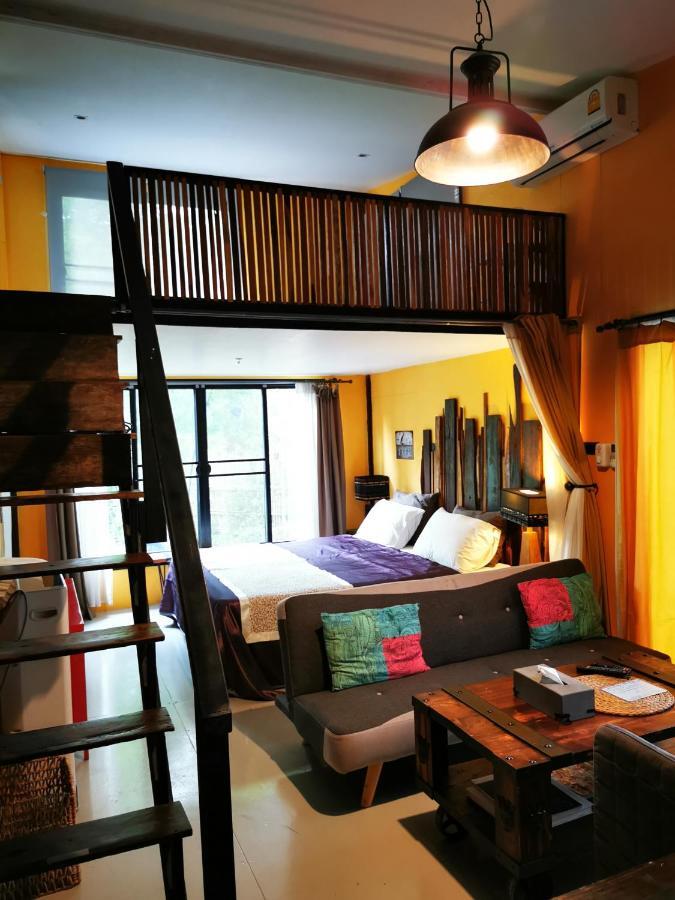 Brookhouse At Khaoyai Villa Ban Khanong Phra Klang Kültér fotó